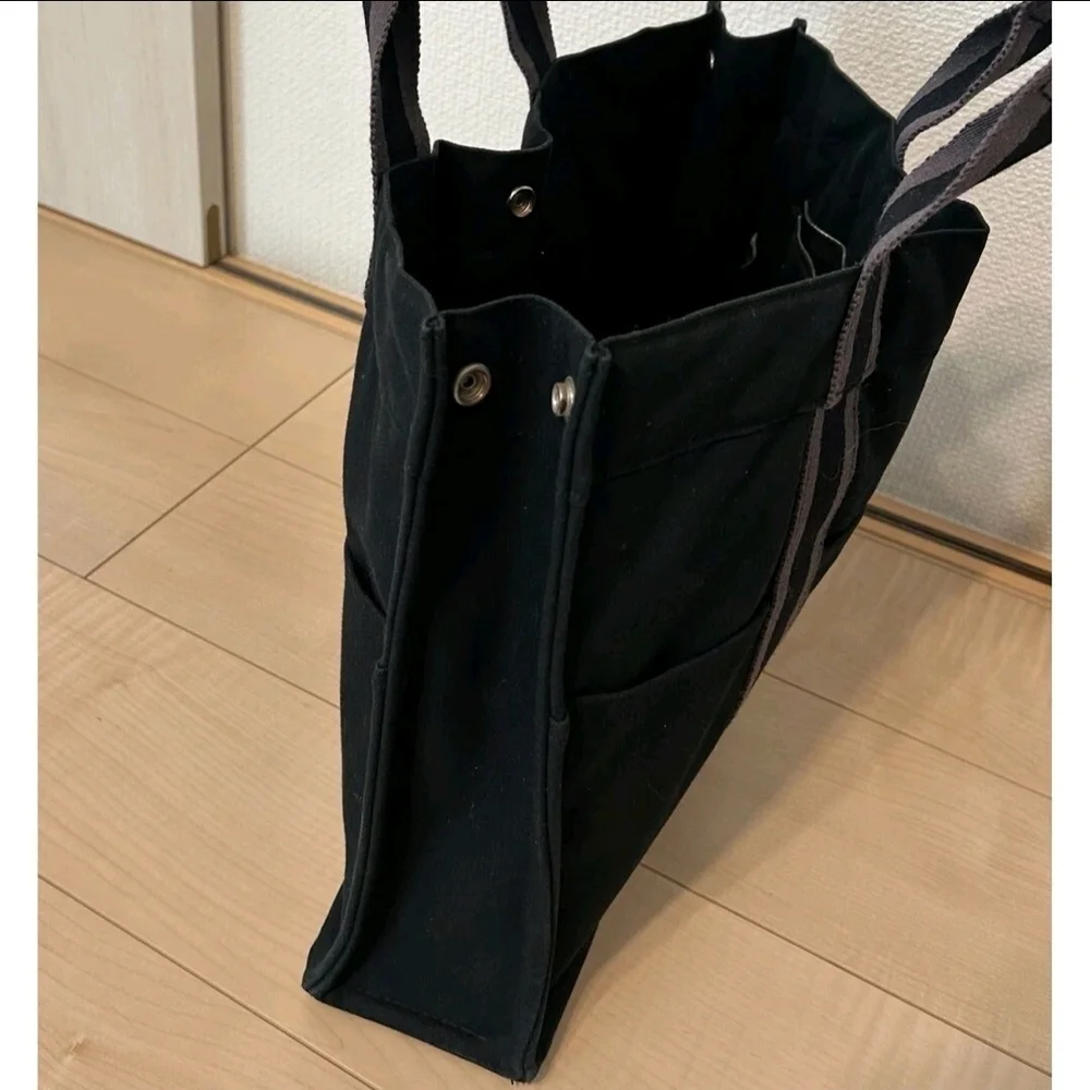 Stylish Black Tote Bag